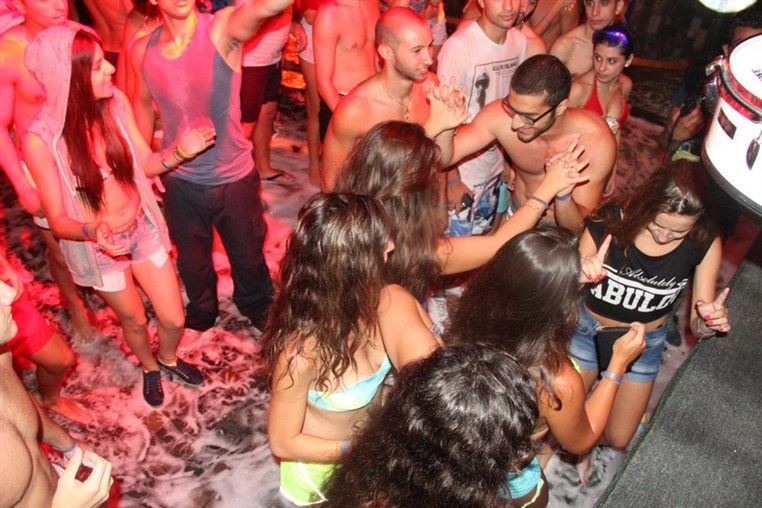 Lebanon Largest FOAM Party 3 (1)
